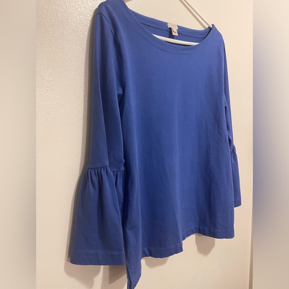 J. Crew belle sleeve shirt. Excellent condition - Picture 3 of 6